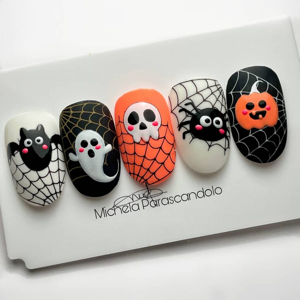 unghie halloween nail art idee