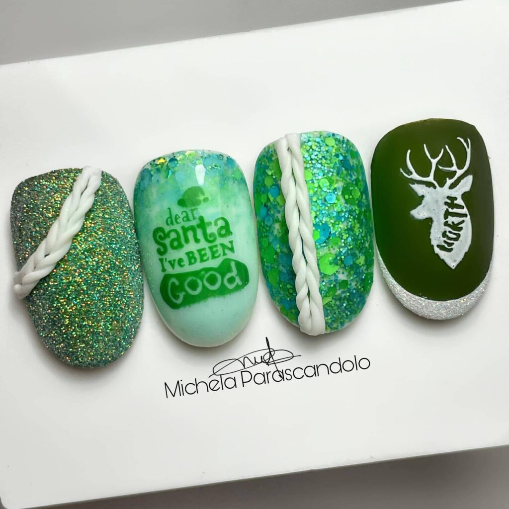 nail art natalizia verde