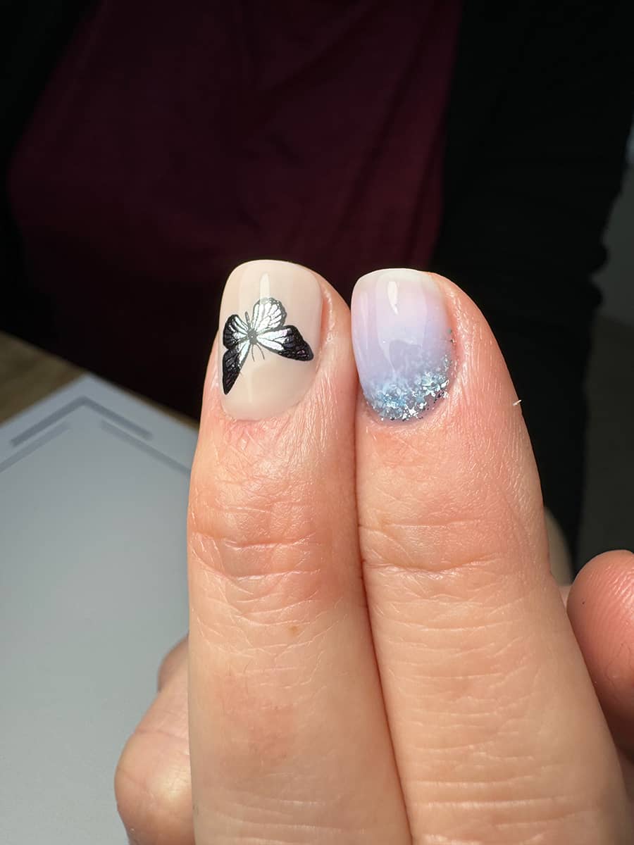 student work dry manicure